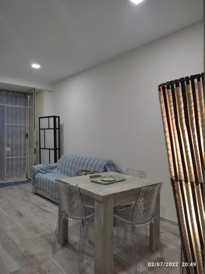 Bilocale Fronte Mare Apartment Giardini Naxos Exterior photo