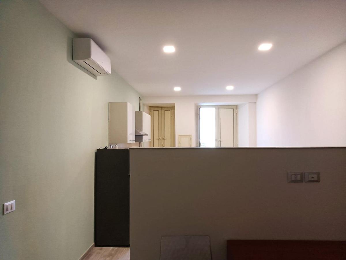 Bilocale Fronte Mare Apartment Giardini Naxos Exterior photo